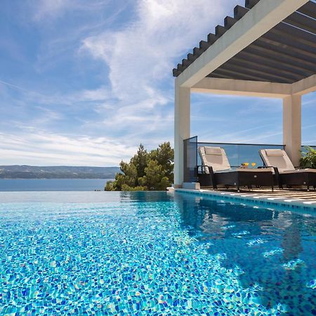 Luxury Seafront Villa With Heated Pool, Jacuzzi, Sea View, 150 M From Beach Stanici Eksteriør billede
